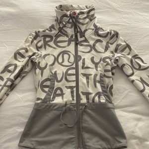 Lululemon jacket size 4/6